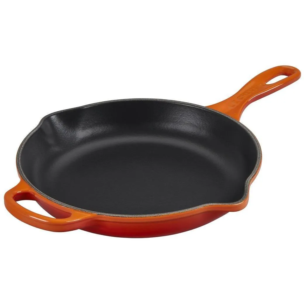 Le Creuset 9″ Signature Cast Iron Handle Skillet